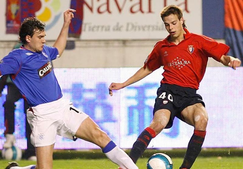 Azpilicueta khi còn thi đấu tại CA Osasuna