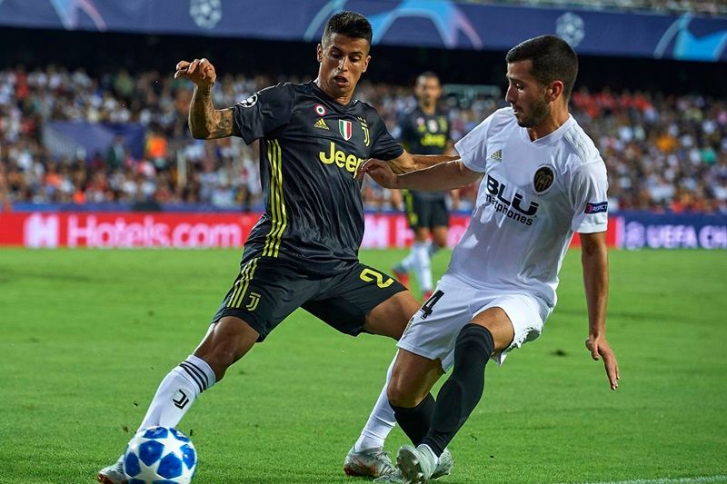 Cancelo trong màu áo của Juventus