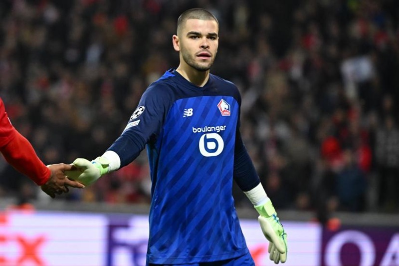 Thủ môn trẻ tài năng Lucas Chevalier