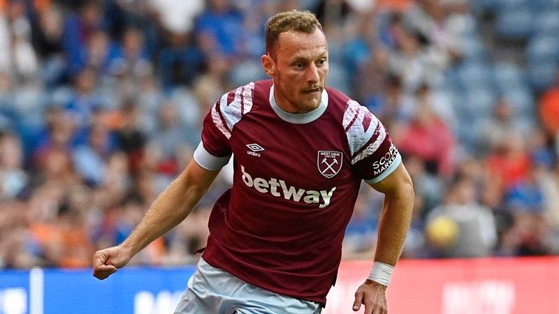 Vladimír Coufal - Người anh hùng thầm lặng của đội hình