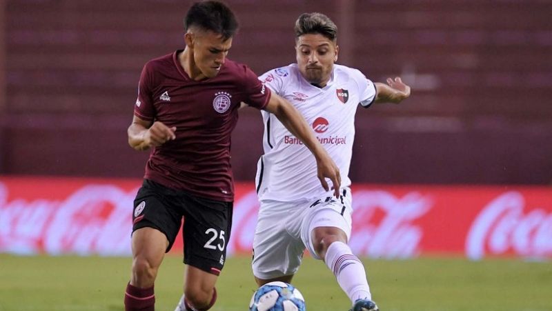 Cầu thủ trẻ Lanús bùng nổ trên sân cỏ