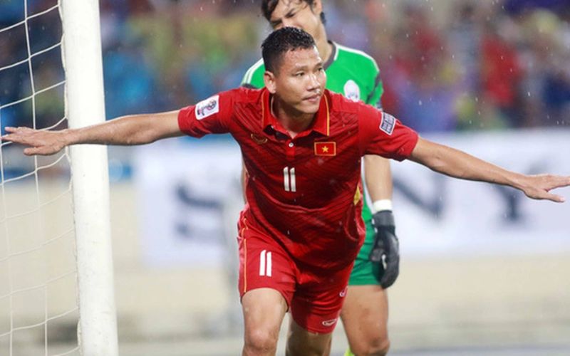 Chàng tiền đạo truyền cảm hứng với phong cách thi đấu thông minh