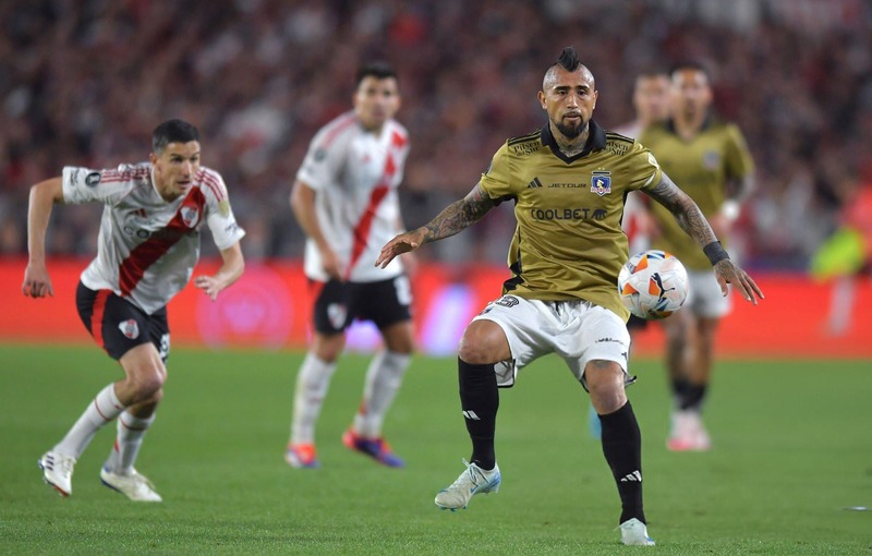 Colo-Colo đại chiến thành công 