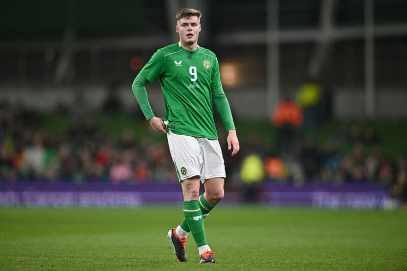 Evan Ferguson ghi bàn thắng trong trận mở màn