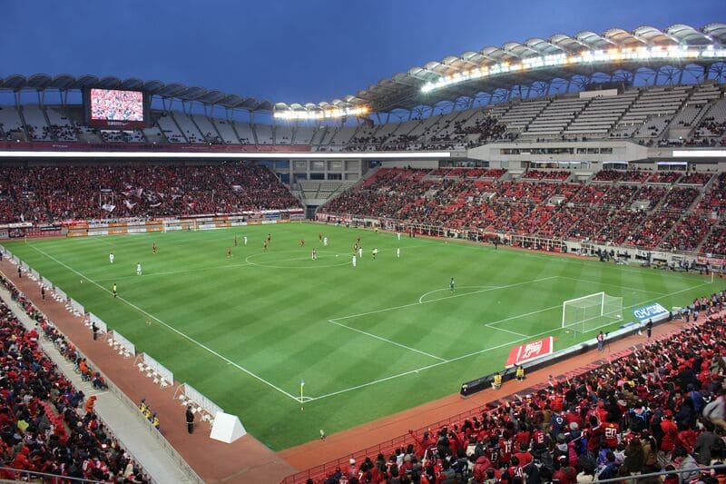 Kashima Soccer Stadium là sân nhà của đội