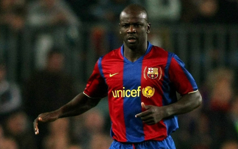 Ngoài sự nghiệp đá bóng ông còn hoạt động xã hội mạnh mẽ