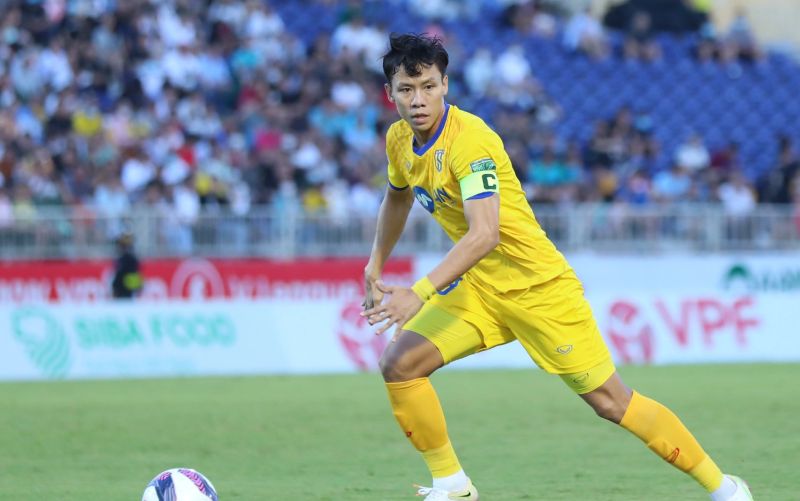 Lối chơi mạnh mẽ, quyết đoán và giàu kinh nghiệm