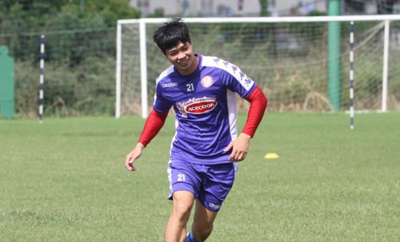 Phong cách thi đấu mạnh mẽ, quyết liệt và không ngại va chạm là dấu ấn rõ nét của Trung Tuấn