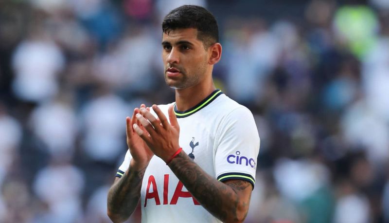 Trụ cột hàng thủ Argentina