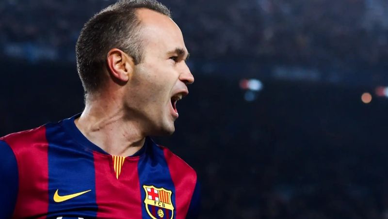 Với sự nghiệp đầy danh hiệu và nhân cách mẫu mực, Iniesta được cả thế giới tôn trọng và ngưỡng mộ
