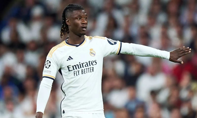 Camavinga có thể thi đấu ở nhiều vị trí, từ tiền vệ trụ, trung tâm cho đến hậu vệ trái