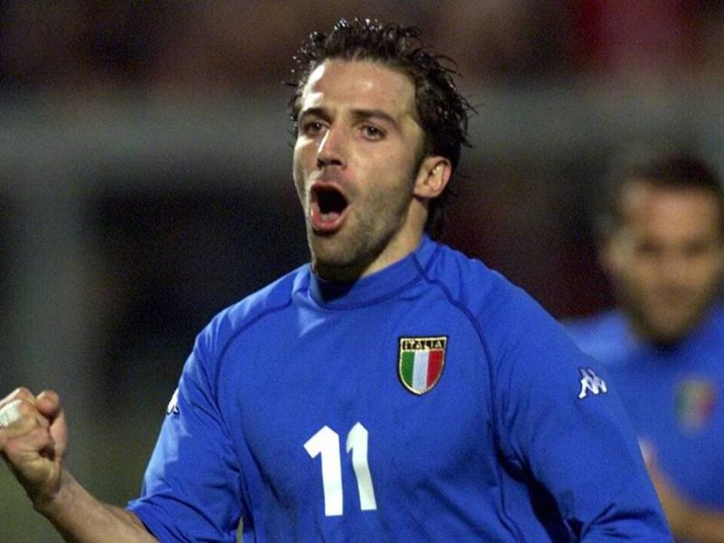 Alessandro Del Piero cùng Italia nâng cúp vàng Word Cup 