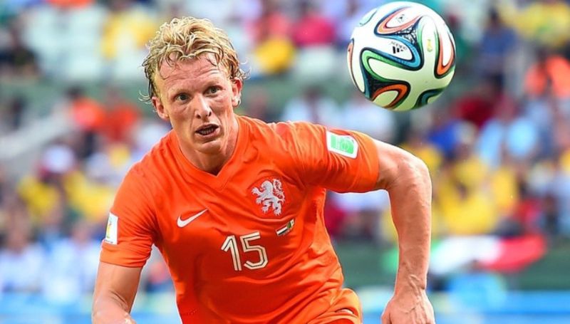 Dirk Kuyt là huyền thoại bóng đá Hà Lan nổi tiếng với tinh thần chiến đấu bền bỉ 