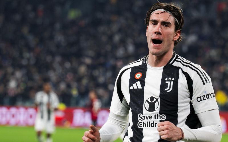 Dušan Vlahović là ngôi sao lớn của làng túc cầu thế giới.