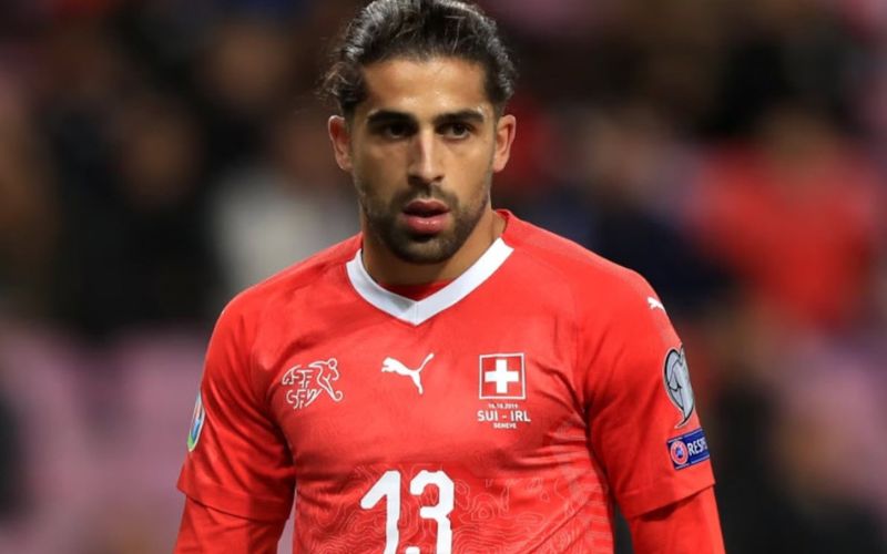 Ricardo Rodríguez là biểu tượng truyền cảm hứng cho thế hệ trẻ Thuỵ Sĩ.